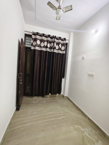 Building Lobby in 1 RK Builder Floor at Greenwood City, Sector 40 – for Rent