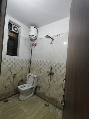 Bathroom in 1 RK Builder Floor at Greenwood City, Sector 40 – for Rent