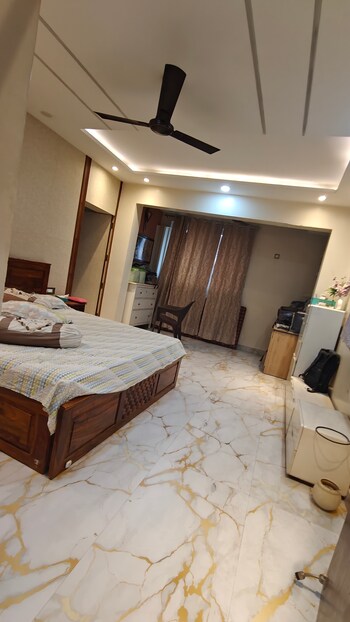 Puri Vip Floors