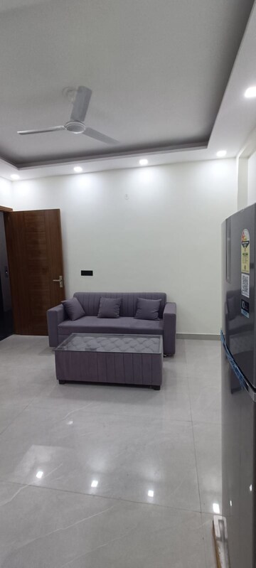 Bedroom in 1 BHK Builder Floor at Sector 46 – for Rent