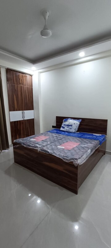 Bedroom in 1 BHK Builder Floor at Sector 46 – for Rent