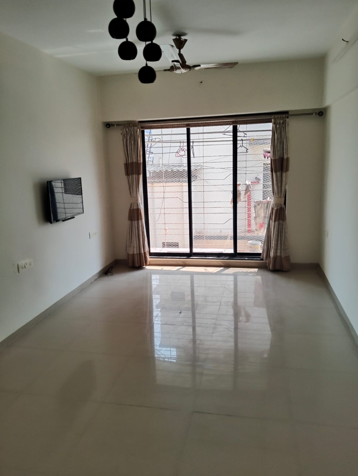 2 BHK Apartment For Sale in Shubh Ashirwad CHS