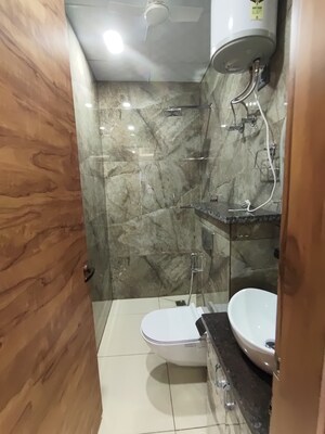 Bathroom in 2 BHK Builder Floor at Global Foyer, Sector 43 – for Rent