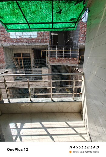 2 BHK Builder Floor for Rent in Mayur Vihar 1, Delhi