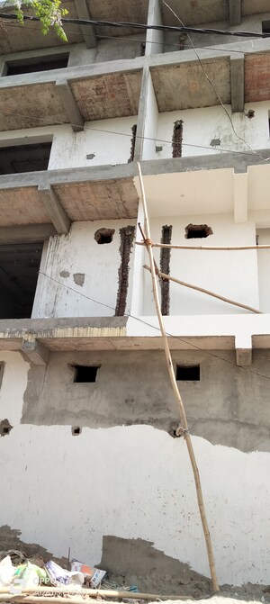 Master Bedroom in 3 BHK Builder Floor at Raj Nagar Extension – for Sale