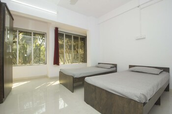 Pg for Rent in Evershine Nagar, Mumbai