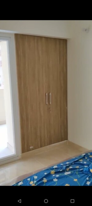 Bedroom in 3 BHK Apartment at Gaur City 7th Avenue, Sector 4 Greater Noida – for Rent