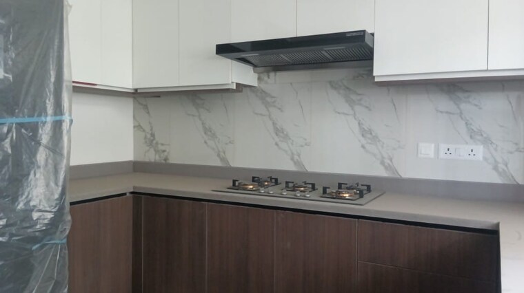 Kitchen, dlf-royale-residences 4 Bedroom 3800 Sq.Ft. Builder Floor In Dlf Phase I Gurgaon 10125995