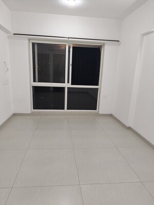 Room in 2 BHK Apartment at Diamond Garden, Chembur – for Rent