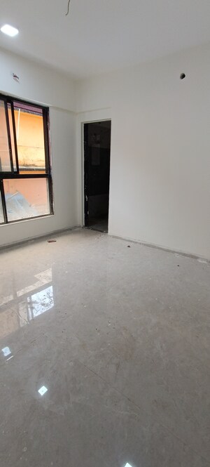 Room in 2 BHK Apartment at Seawoods – for Sale