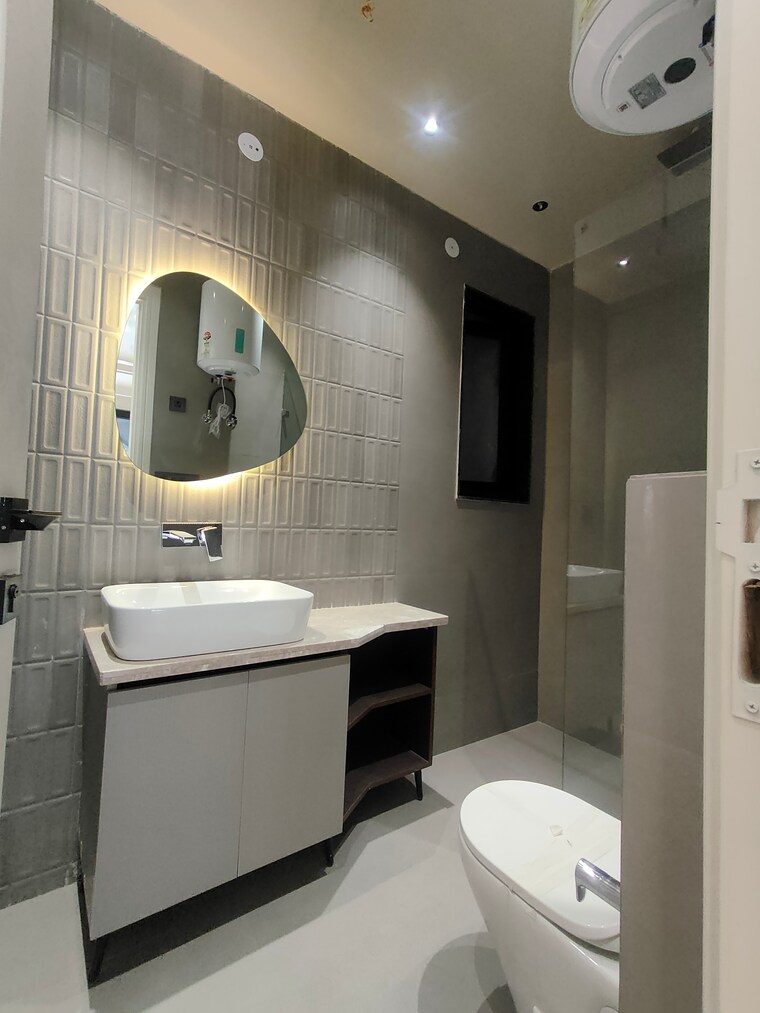 Bathroom, sector 45 3.5 Bedroom 2400 Sq.Ft. Builder Floor In Sector 45 Gurgaon 10126889
