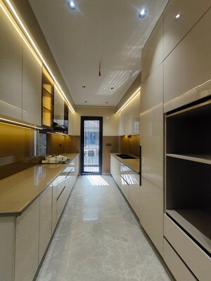 Kitchen in 3.5 BHK Builder Floor at Sector 45 – for Sale