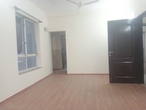 Room in 4 BHK Apartment at Army Sispal Vihar, Sector 49 – for Rent