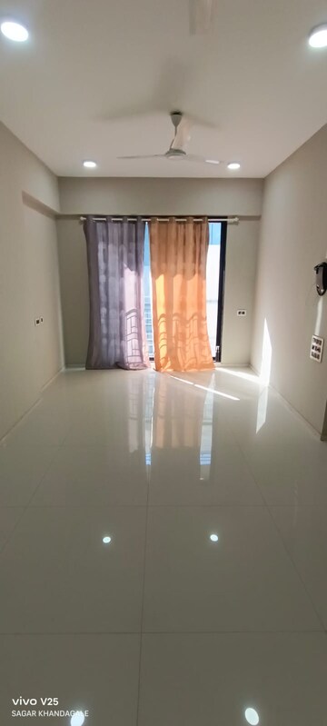 Furnished Amenities in 1 BHK Apartment at Savannah Avalon, Andheri East – for Rent