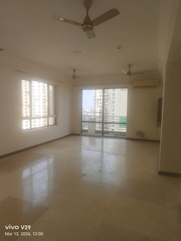 Room in 2 BHK Apartment at Unitech Fresco, Sector 50 – for Sale