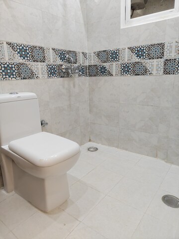 Bathroom in 2 BHK Apartment at Signature Global Prime, Sector 63a – for Rent