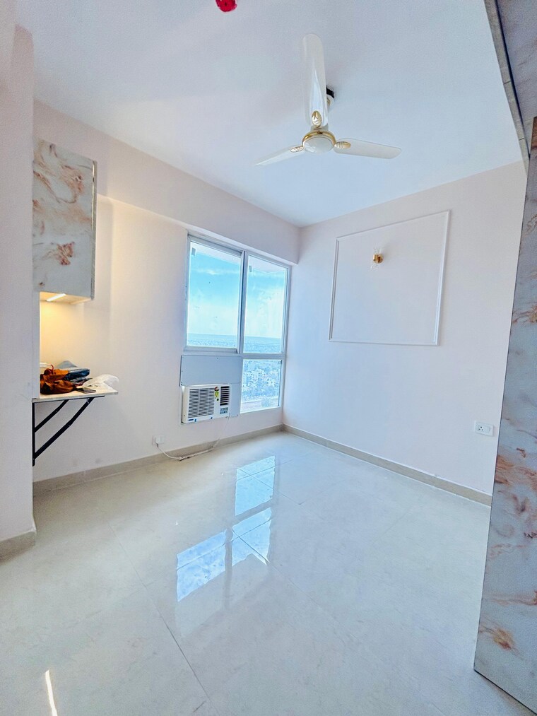 Room, signature-global-prime 2 Bedroom 573 Sq.Ft. Apartment In Sector 63a Gurgaon 10126979