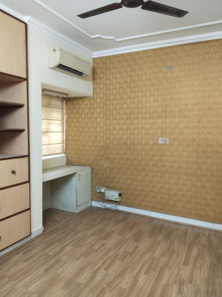 undefined, sarita vihar 3 Bedroom 1850 Sq.Ft. Apartment In Sarita Vihar Delhi 10127052