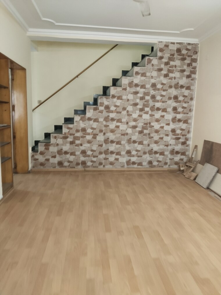 Bedroom, sarita vihar 3 Bedroom 1850 Sq.Ft. Apartment In Sarita Vihar Delhi 10127052