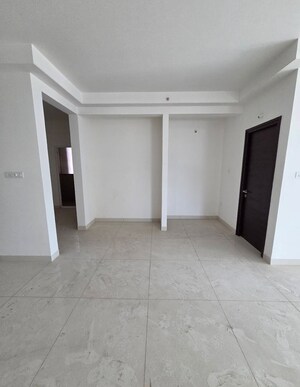 Room in 3 BHK Apartment at Aparna Zenon, Puppalaguda – for Sale