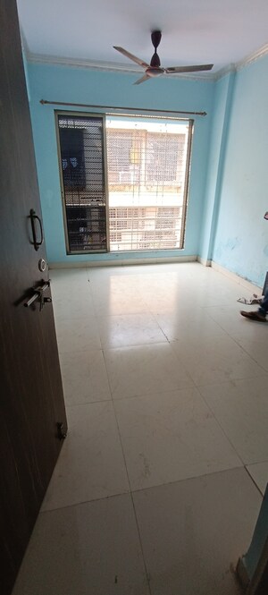 Room in 1 BHK Apartment at Seawoods – for Sale