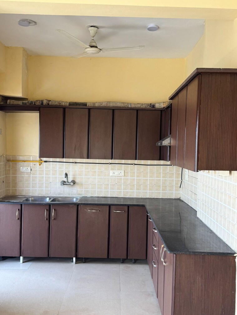 Kitchen, civitech-sampriti 3 Bedroom 1625 Sq.Ft. Apartment In Sector 77 Noida 10127095