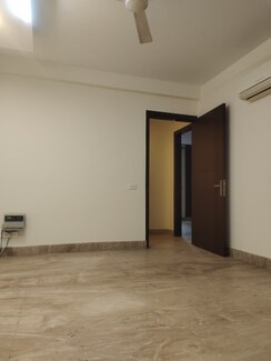 4 BHK + Servant Room Builder Floor For Rent in Saket