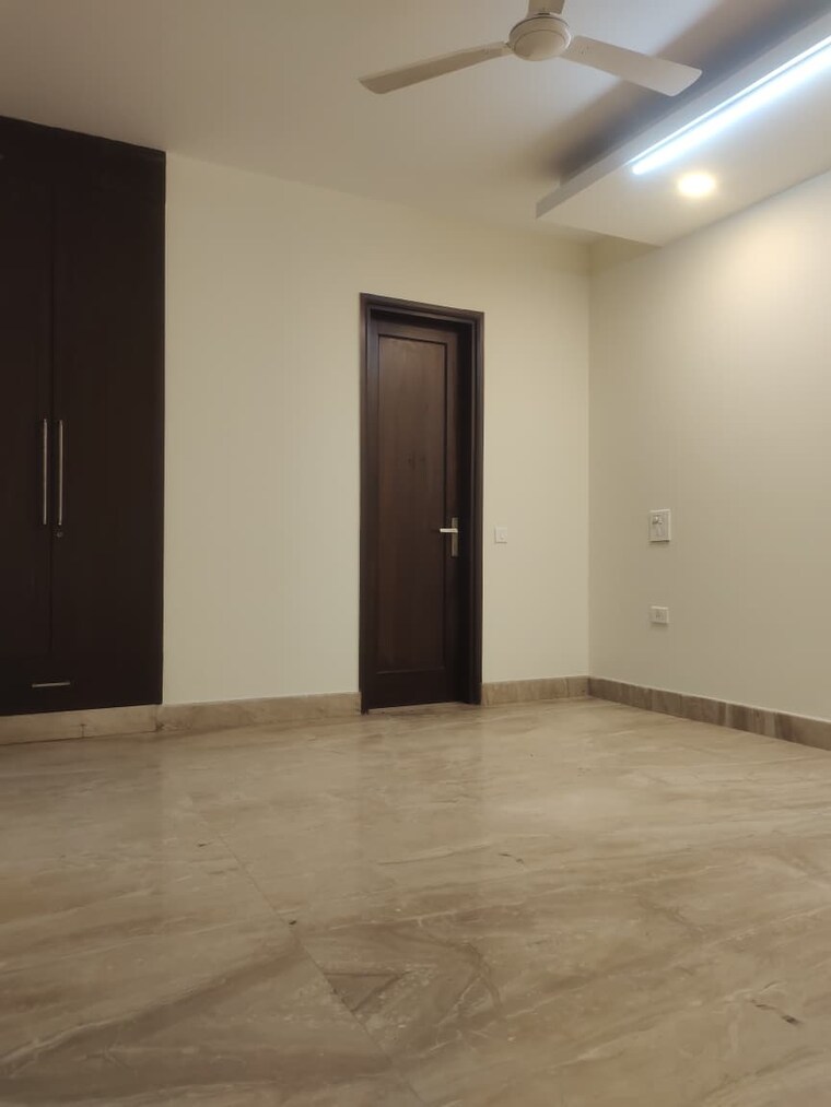 Room, saket 4 Bedroom 2700 Sq.Ft. Builder Floor In Saket Delhi 10127115