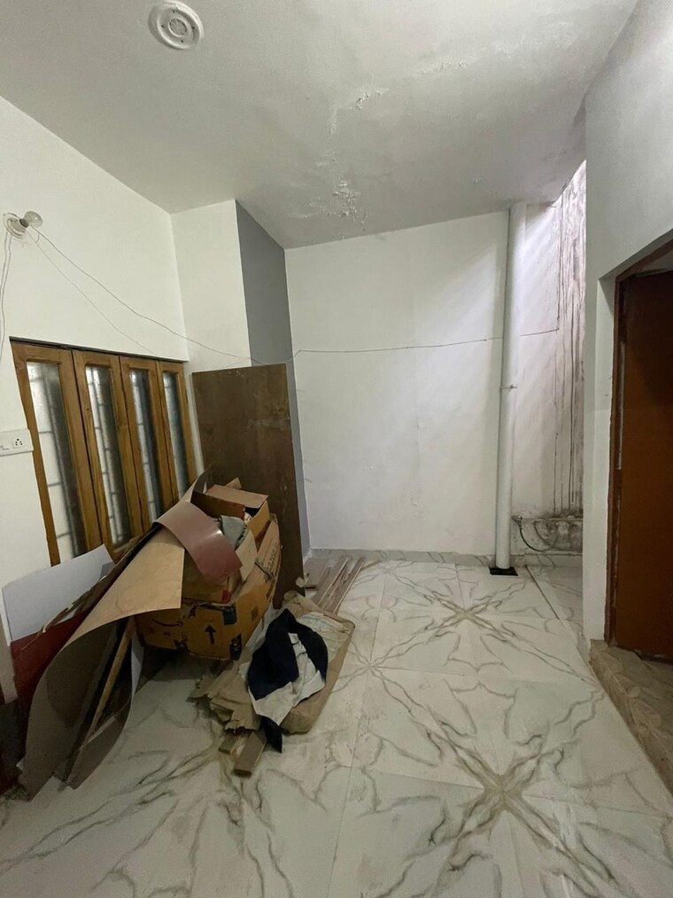 Room, vineet khand Pg For Girls In Vineet Khand 10127114