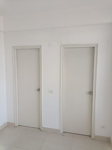 Building Lobby in 3 BHK Apartment at Signature Global Synera, Sector 81 – for Rent