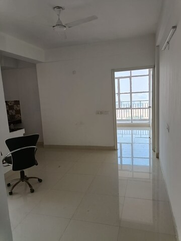 Bathroom in 3 BHK Apartment at Signature Global Synera, Sector 81 – for Rent