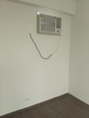 Furnished Amenities in 2 BHK Builder Floor at Gomti Nagar – for Rent