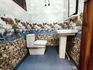 Attached Bathroom in 2 BHK Apartment at Gaurs Galaxy, Vaishali Sector 5 – for Rent