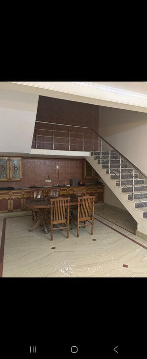 5 BHK Builder Floor For Rent in Sector 28