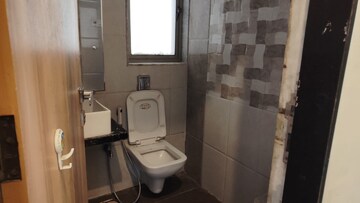 Bathroom in 3 BHK Apartment at Rajesh Raj Splendour, Vikhroli West – for Rent