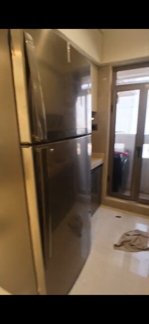 Furnished Amenities in 2 BHK Apartment at Platinum Life, Andheri West – for Rent