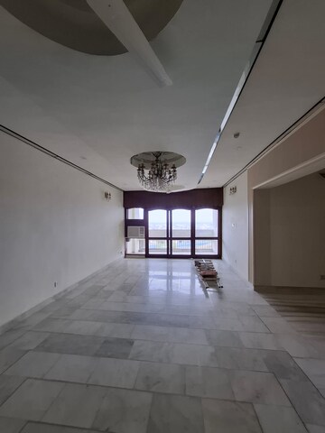 3 BHK Apartment For Rent in East Of Kailash