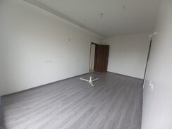 3 BHK + Servant Room Apartment For Rent in Pride Platinum