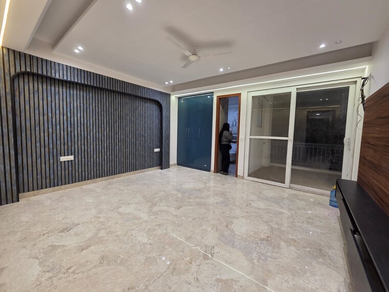 Room, saket 4 Bedroom 2400 Sq.Ft. Builder Floor In Saket Delhi 10127358