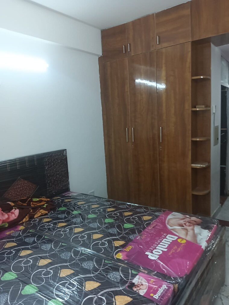 Bedroom, unitech-uniworld-gardens 1 RK 200 Sq.Ft. Apartment In Sector 47 Gurgaon 10127382