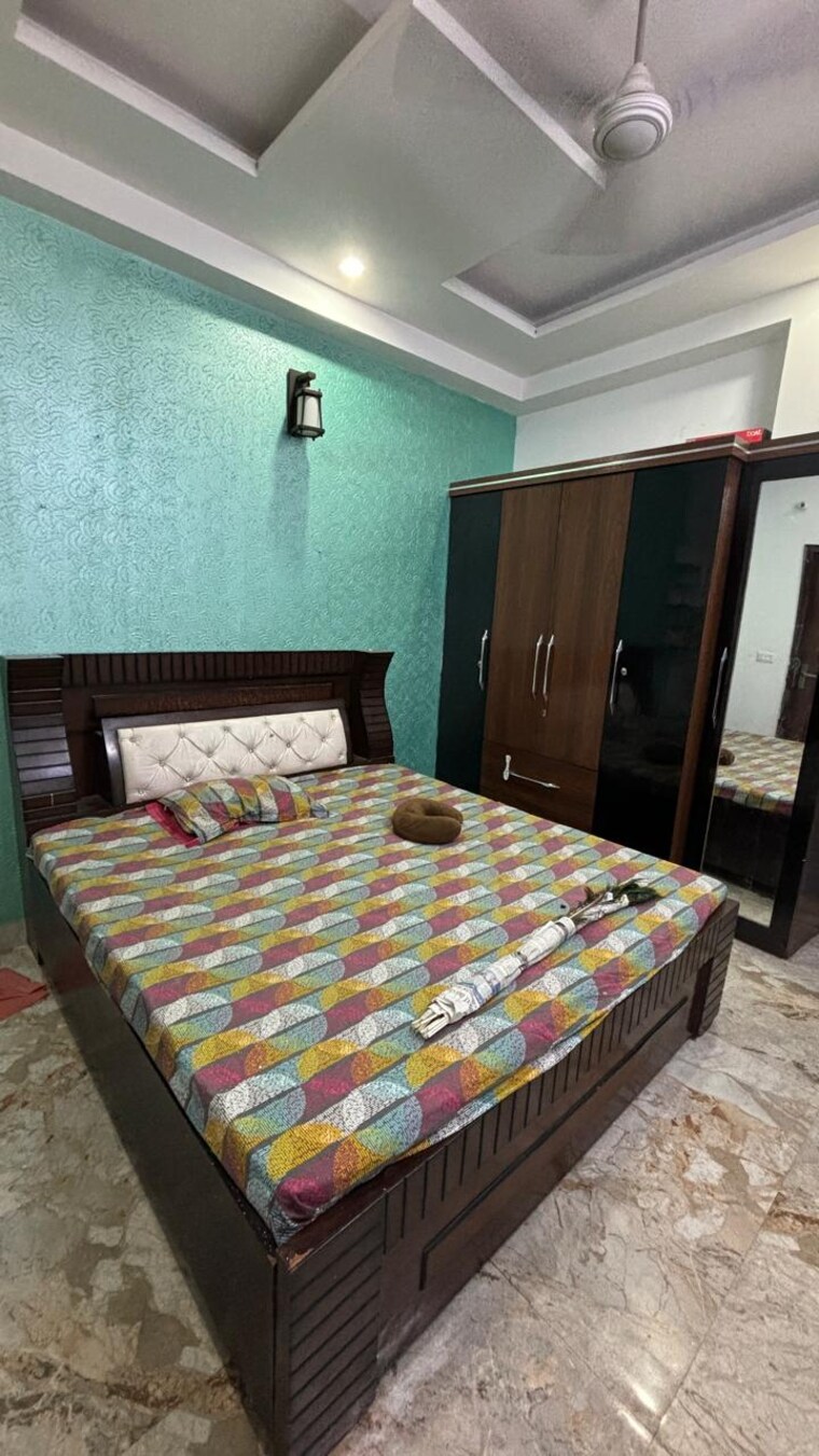 Bedroom, sector 19b dwarka 4 Bedroom 233 Sq.Yd. Builder Floor In Sector 19b Dwarka Delhi 10127594
