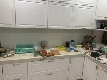 Furnished Amenities in 4 BHK Apartment at Lodha Trump Tower, Worli – for Rent