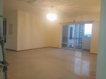 3.5 BHK Apartment For Rent in Unitech Uniworld Gardens, Sector 47