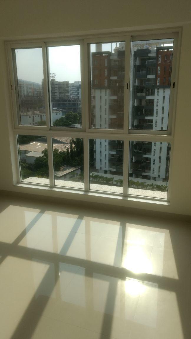 3 BHK + Servant Room 1500 Sq.Ft. Apartment in Paranjape Yuthika Apartment