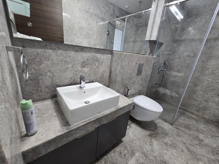 Bathroom, raheja-imperia 3 Bedroom 1490 Sq.Ft. Apartment In Worli Mumbai 10127510