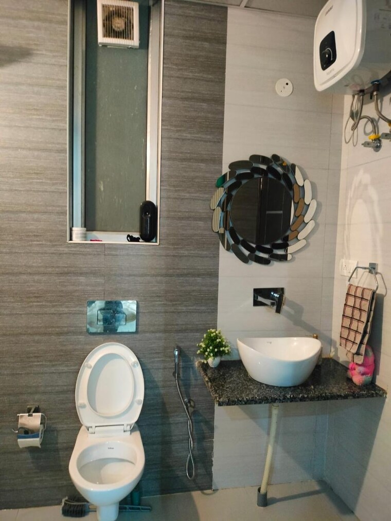 Bathroom, sector 9 2 Bedroom 169 Sq.Ft. Builder Floor In Sector 9 Gurgaon 10127512