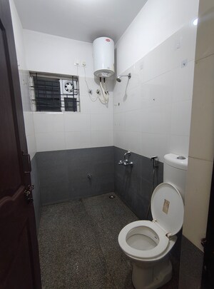 Bathroom in 1 BHK Builder Floor at The Nest Apartment HSR Layout, Hsr Layout – for Rent