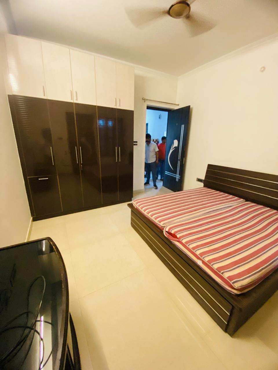 Pg For Rent in Vineet Khand
