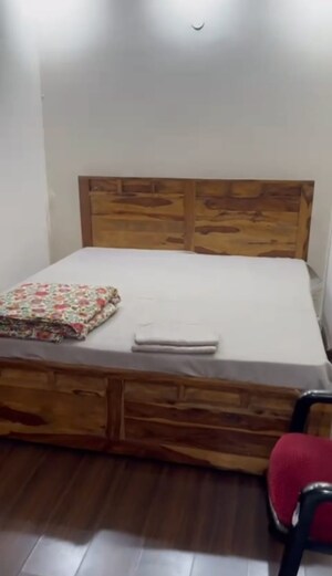 1 BHK Builder Floor For Rent in Lajpat Nagar Iii