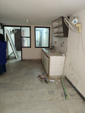 1 BHK Builder Floor for Rent in Bhogal, Delhi